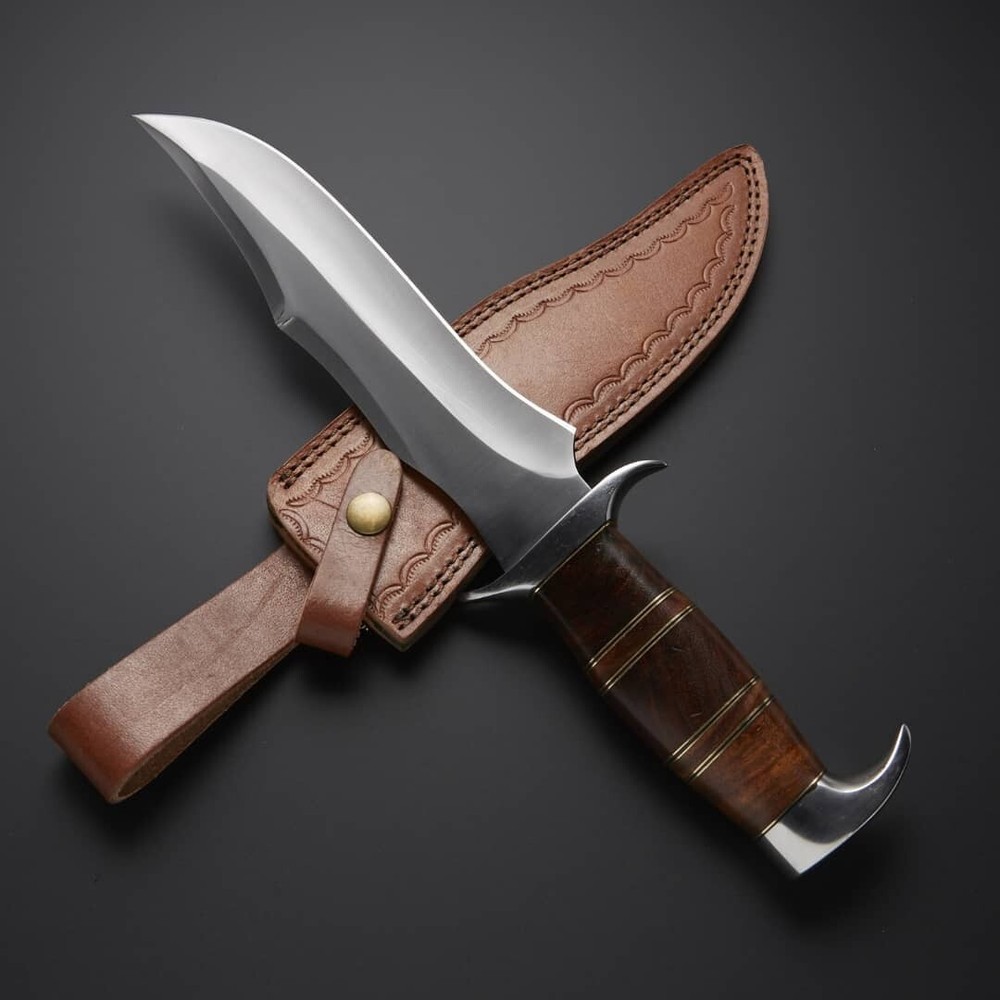Handmade Carbon Steel Crocodile Bowie Knife with Classic Design  