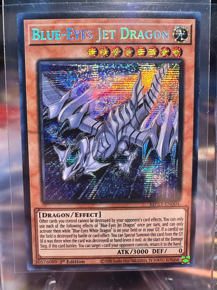 Blue-Eyes Jet Dragon 25th Anniversary Tin Dueling Heroes Mega Pack MP23