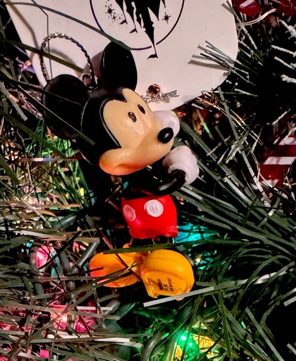 2025 Mickey Mouse Classic Hot Dog Disney Christmas Tree Ornament, New w Tag