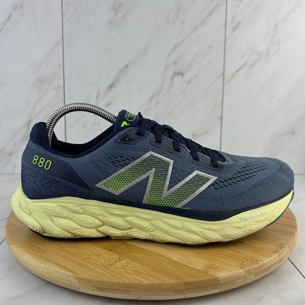 New Balance FF X 880v14 Men's Size 9.5 Wide Blue Athletic Sneaker Shoes M880G14