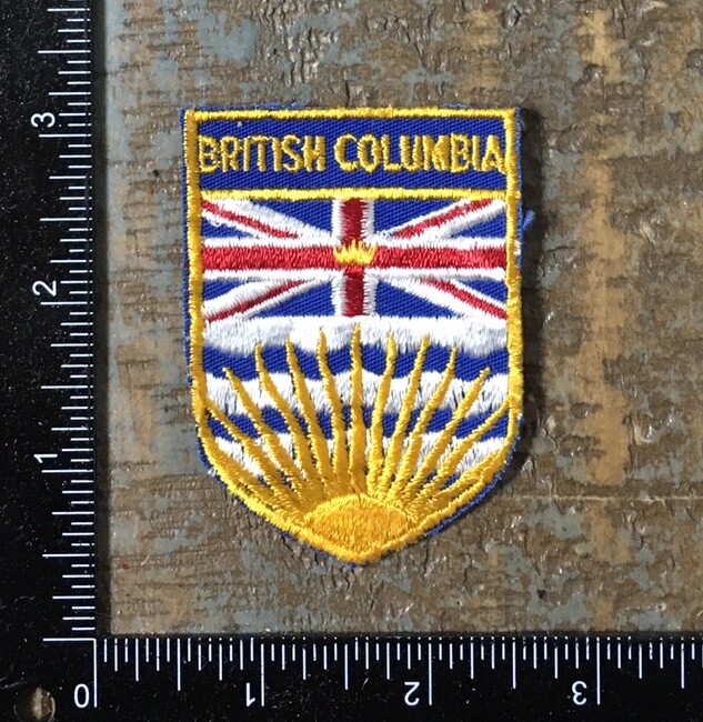 Vintage BRITISH COLUMBIA Flag Emblem Canada Travel Souvenir Embroidered Patch