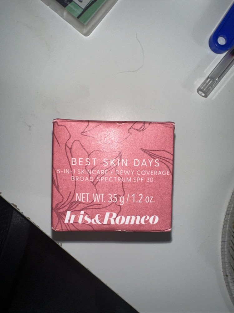 Iris&Romeo Best Skin Days 5 в 1 уход за кожей покрытие Dewy SPF 30 оттенок 10 - 1,2 унц
