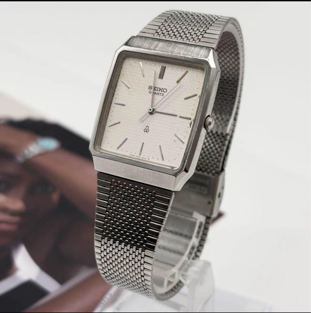 Seiko Square Mens Watch S-162 Classic Analog Operating Timepiece