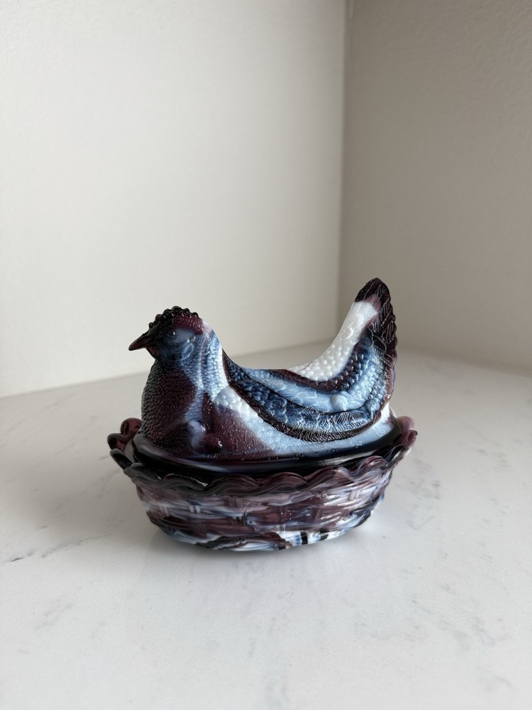 VTG LG WRIGHT Purple Amethyst Slag Hen On Nest! *READ*