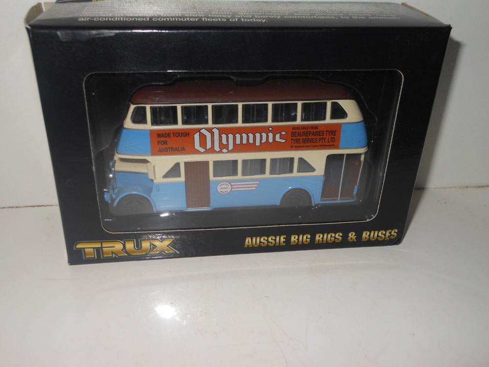 TRUX TX6E 1952 AEC REGENT 111 DOUBLE DESK BUS Route 17 Wallsend Diecast 1:76
