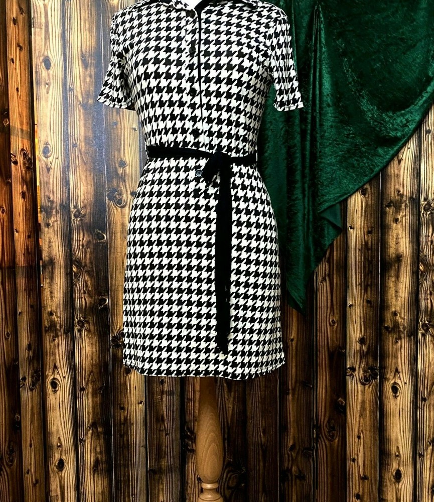 Tribeca Dress Women Small Bodycon Shirt Short Belted Geometric Print Size 10