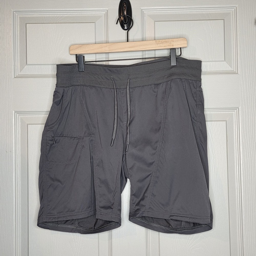 The North Face Aphrodite 2.0 Size  XL Shorts Women's Gray Drawstring Comfort