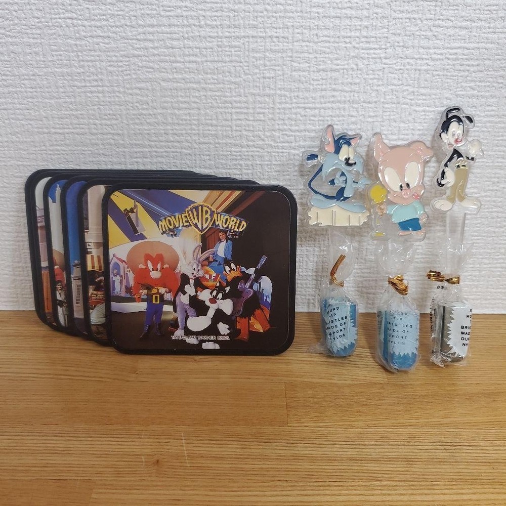 Warner Bros Vintage Looney Tunes Drink Coaster Set