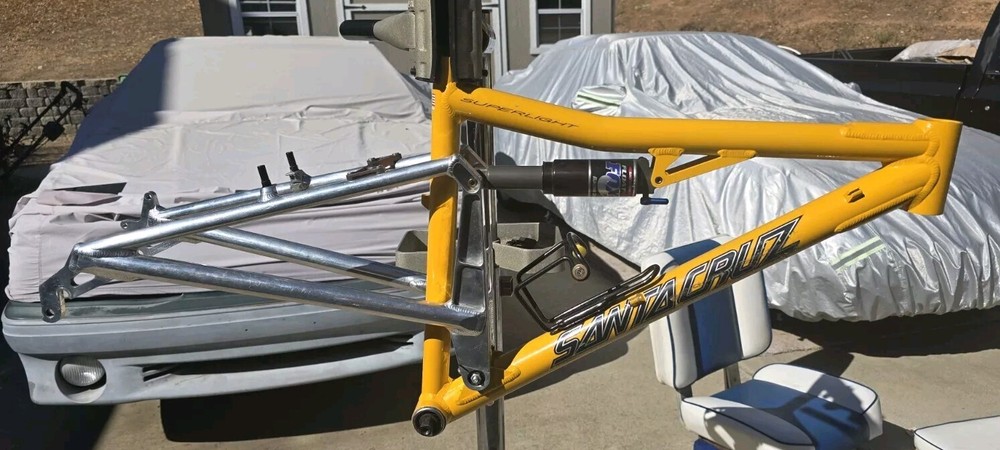 Santa Cruz Superlight Frame 26er w/Fox Shock 16.5