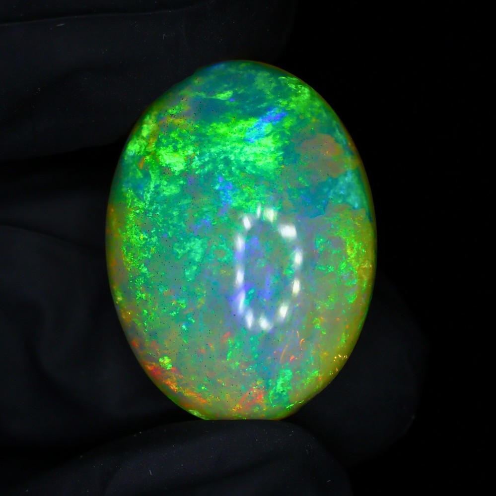 Natural Opal Cabochon 17.50 Ct Natural Welo Opal Gemstone 24.50x18x8mm