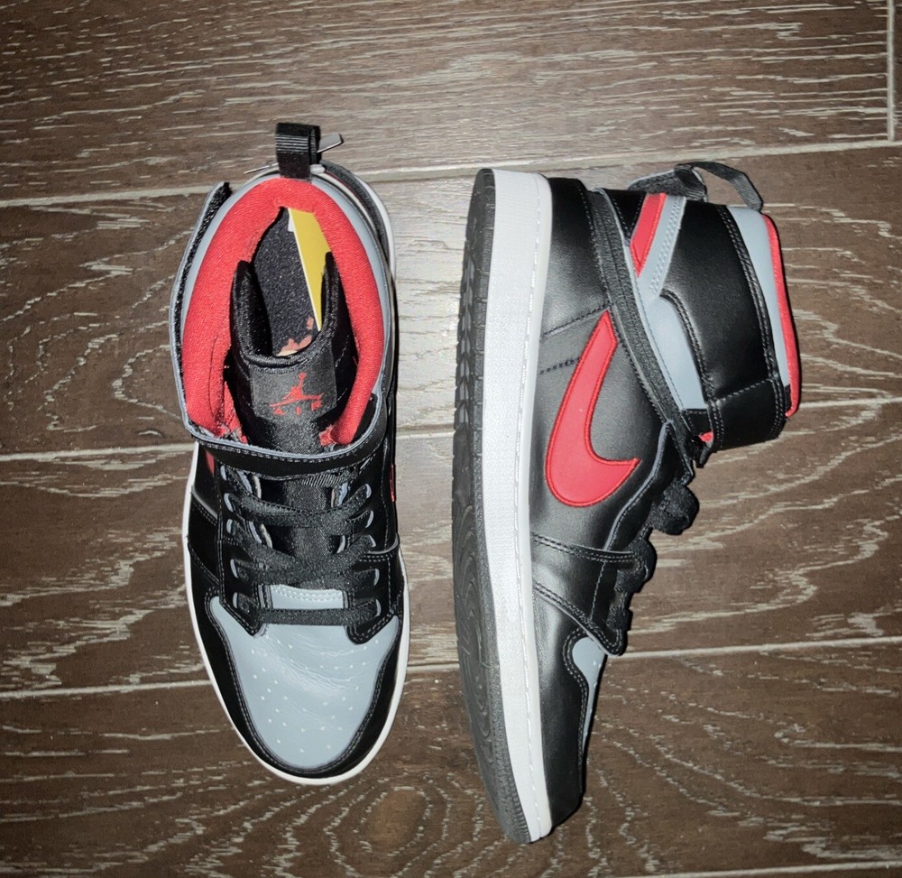 Air Jordan 1 FlyEase High in Smoke Grey Gym Red - Size 11.5