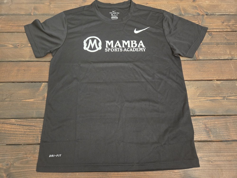 Nike Black Mamba Sports Academy Kobe Bryant Basketball Tee Size Large.