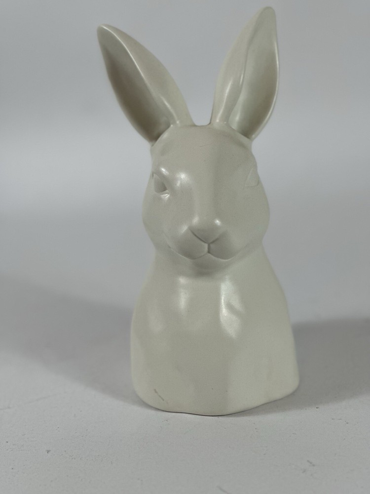 Small Rabbit Figurines Bunny for Kids Easter Ornament Desktop Decor Child