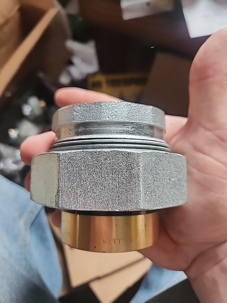 Watts Dielectric union Fitting 2