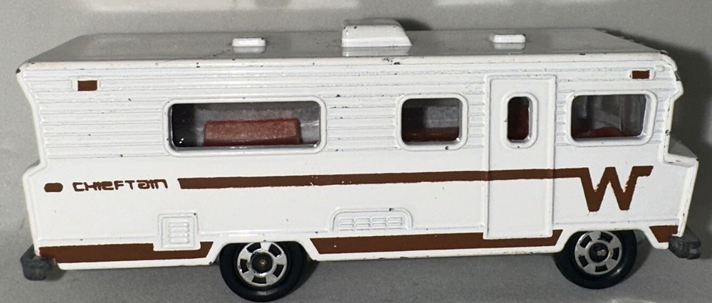 Tomica Winnebago Chieftain Motor Home #F1, 1/97 Loose Vintage Tomy 1976