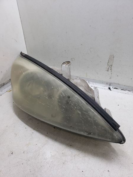 02-04 Camry Passenger Right Headlight Chrome Trim 715563