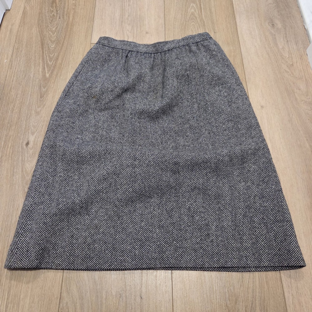 Vintage Evan Picone Womens Gray Herringbone Wool Back Zip Pleated Skirt 14