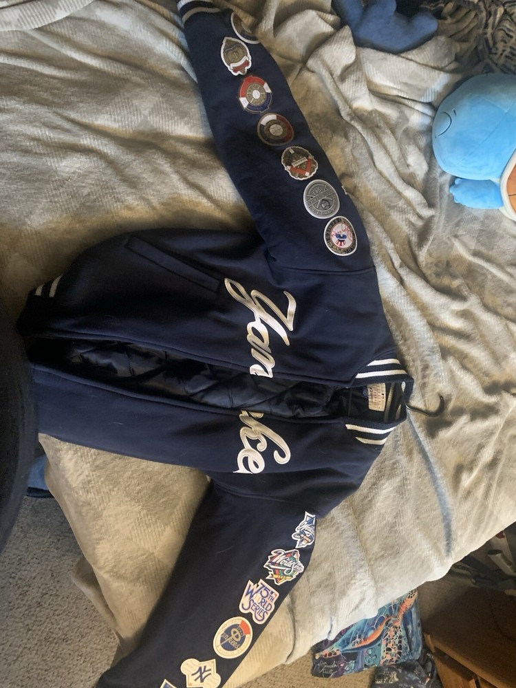 New York Yankees Jacket (m) 26 Time World Series Winner.