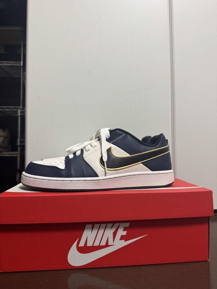 Men 9.0US Navy White Sneakers