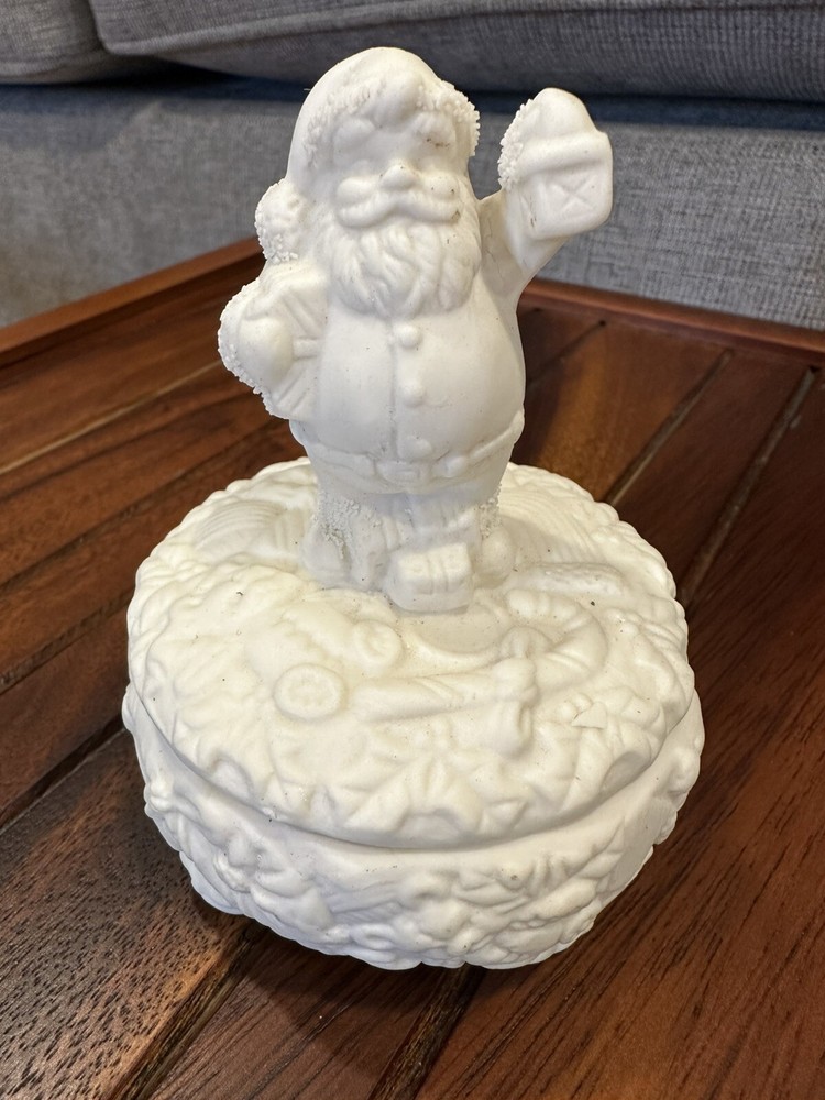 World Bazaar Holiday Bisque Porcelain Santa Trinket Box 4.5 x 3 Inches Festive Christmas Decorative Storage