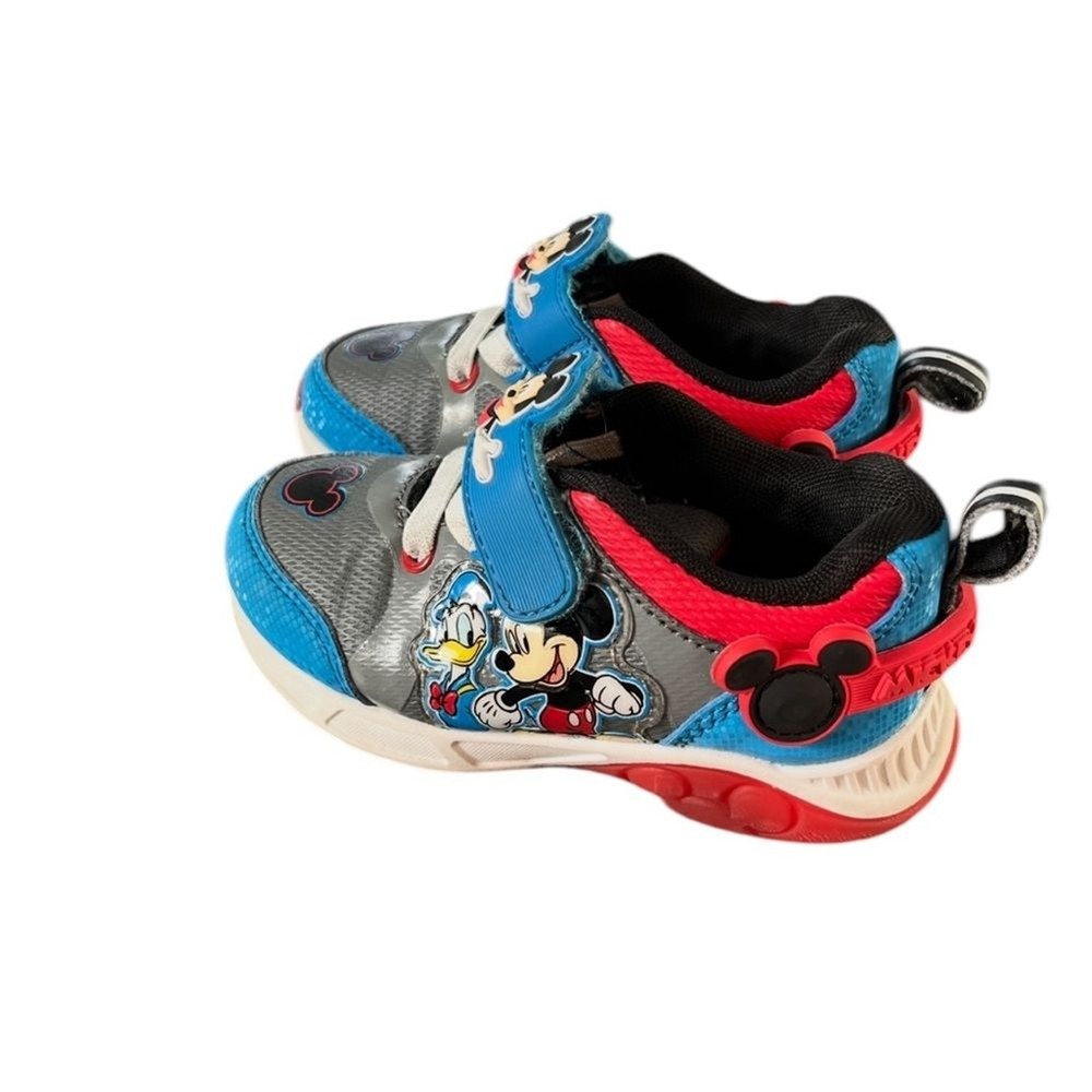 Disney Mickey Donald Kids Light Up Sneakers Red Blue Black Size 7  