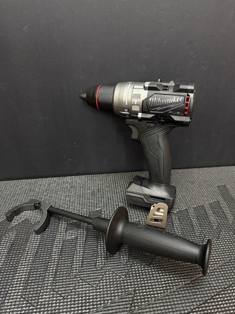 Milwaukee M18 Fuel 18V 1/2 Inch Cordless Hammer Drill Tool Only 2904-20