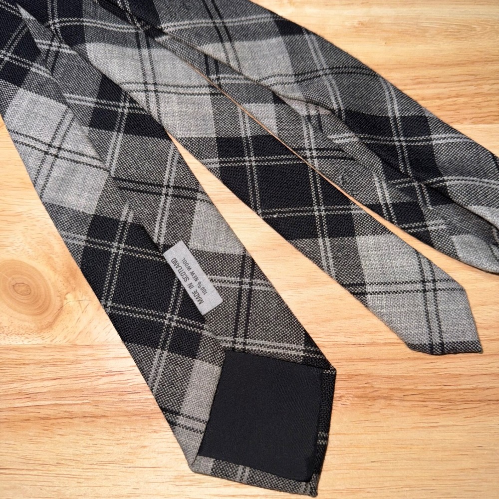 100% New Wool Made in Scotland Scottish Tartan Plaid Gray