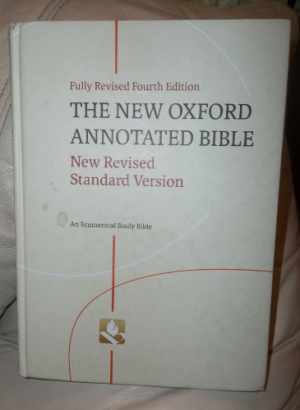 The New Oxford Annotated Bible: - Hardcover, by Brettler Marc Z.; - Very Good