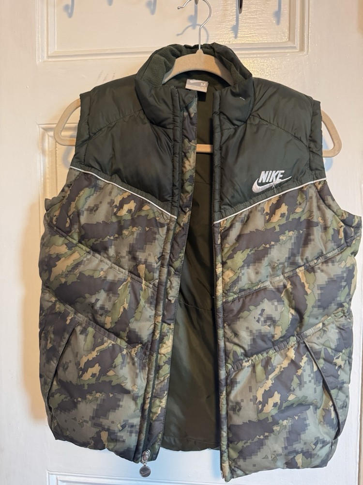 Nike Camo Performance Vest for Men and Women