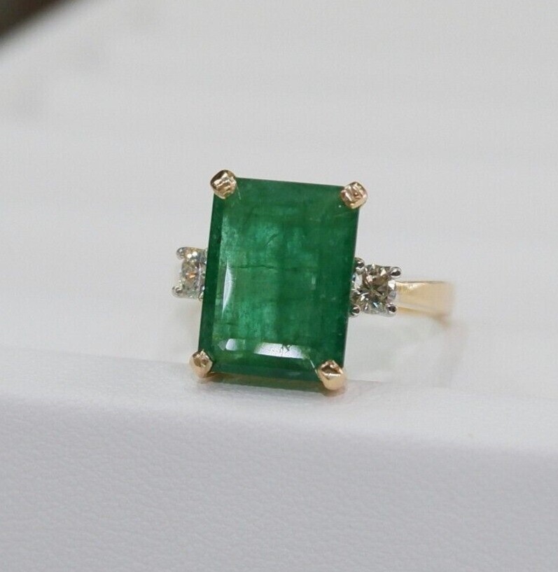 Christmas Sale! Women's Ring 14k Yellow Gold Natural Green Emerald & Diamond-image