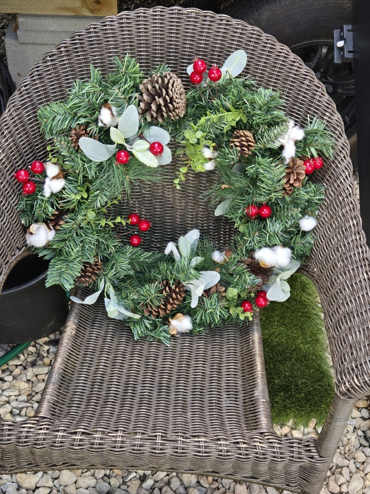 20-Inch Rustic Cotton Boll Wreath with Pine Cones & Natural Decor