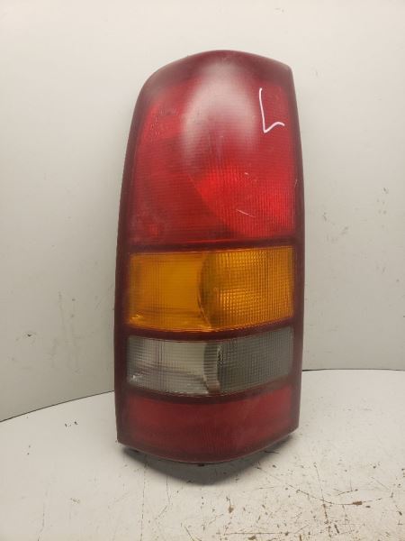 Driver Tail Light Wideside Thru 08/22/04 Fits 04-05 GMC Sierra 1500 Pickup Part 1061044  
