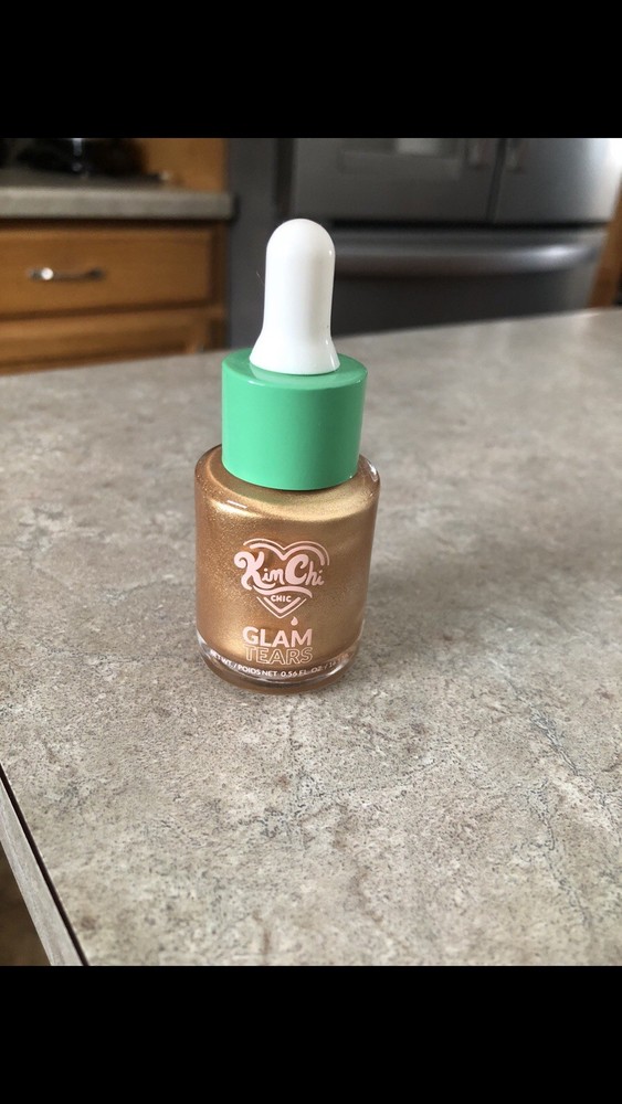 Kim Chi Chic Glam Tears All Over Shimmer Shine Brilliantly Gold .56 fl oz NEW