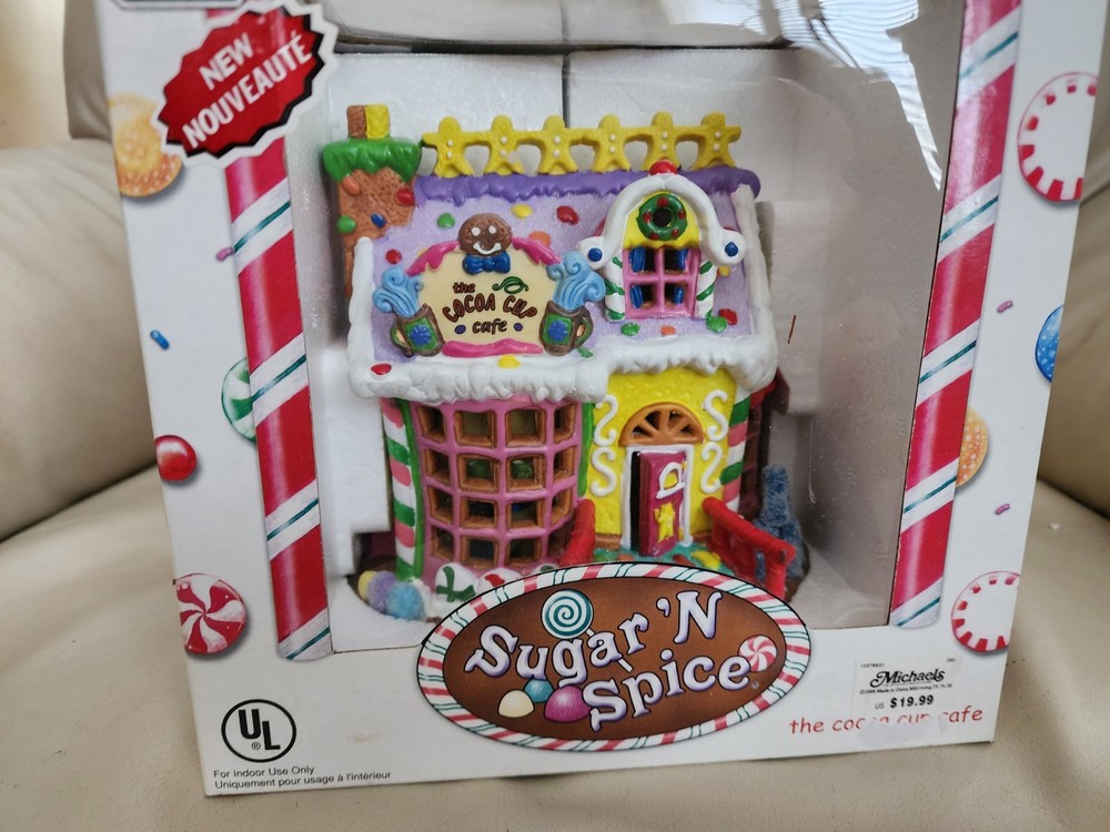 LEMAX Sugar Spice 2005 Cocoa Cup Cafe Porcelain Lighted House with Box
