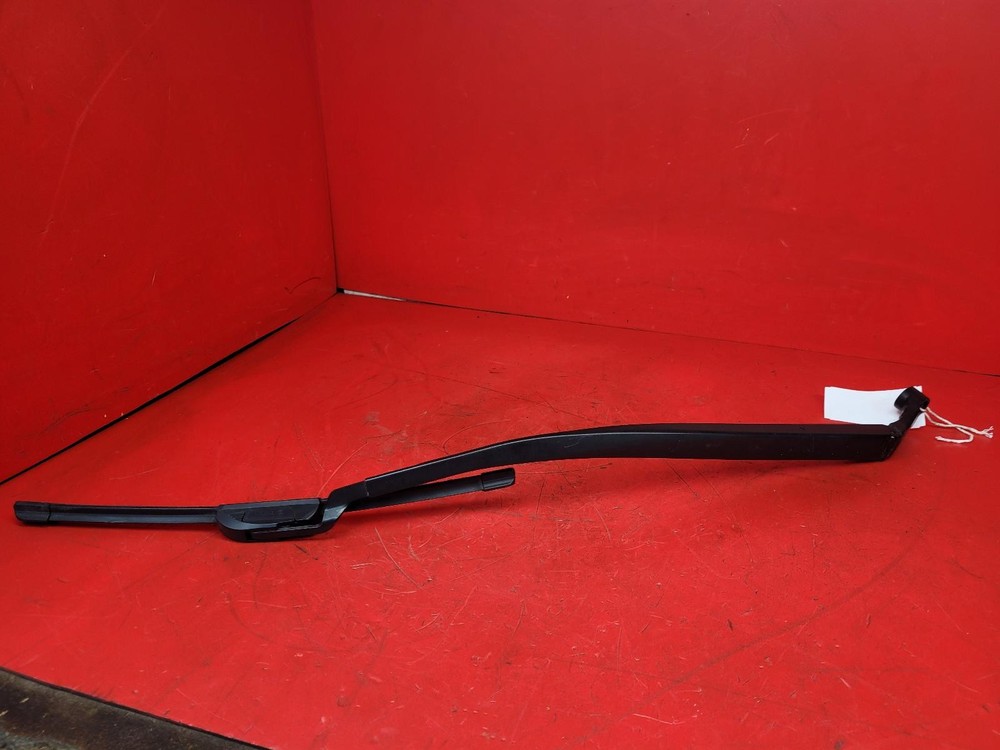 TOYOTA PRIUS MK3 2013 FRONT LEFT WIPER ARM 5 DOOR HATCHBACK 8522147080