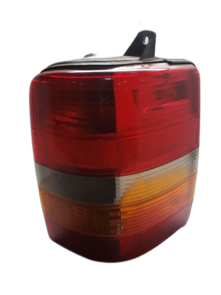 Passenger Right Tail Light Fits 93-98 GRAND CHEROKEE 1284529