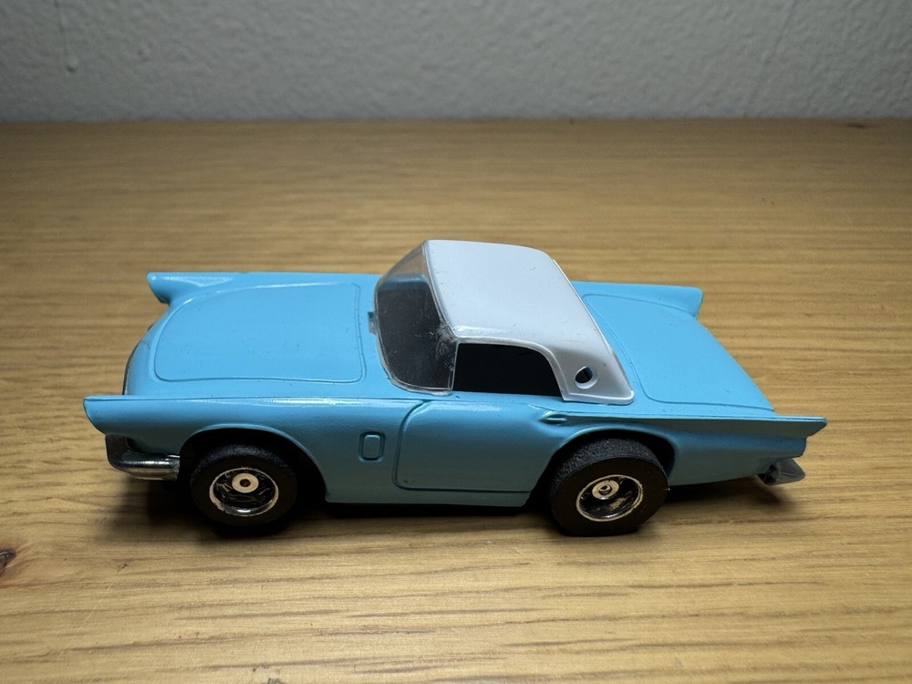 TYCO SLOT CAR HO SCALE '57 FORD THUNDERBIRD T-BIRD BLUE/WHITE