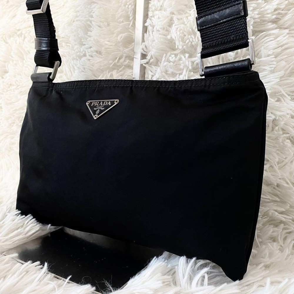 RARE PRADA One Shoulder Bag in Excellent Condition