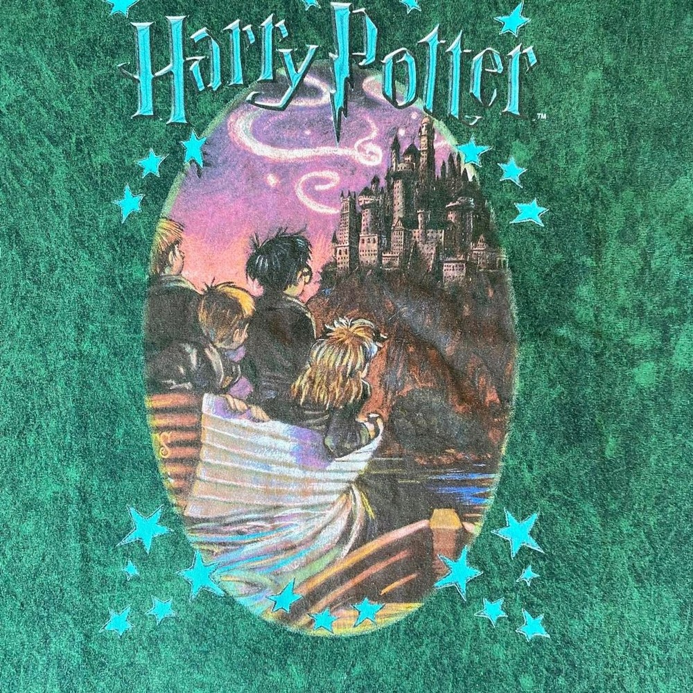 Vintage 2000 Harry Potter Journey to Hogwarts Green Graphic Tee for Men