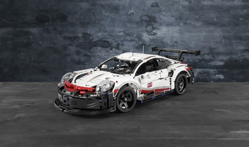 LEGO Technic Porsche 911 RSR 42096 Complete Set 1580 Pieces Plastic Bag