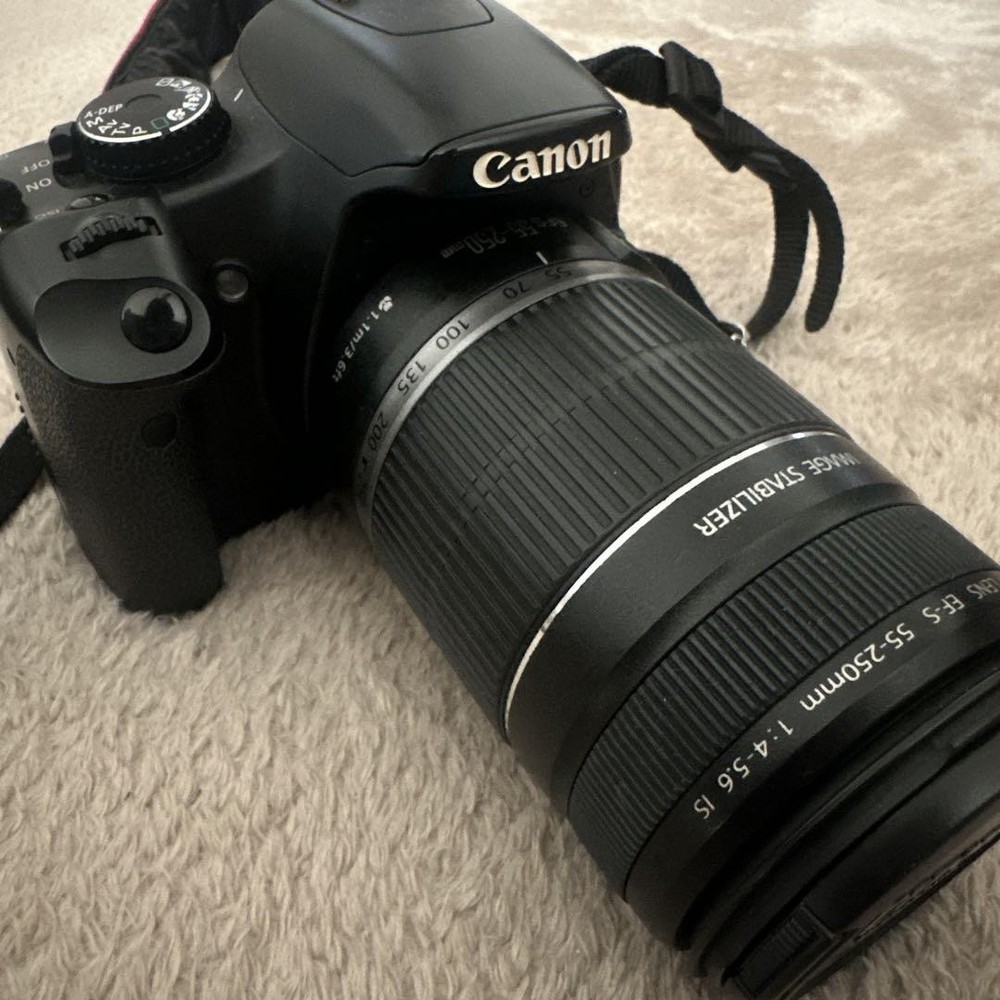 Canon EOS DSLR Camera with EF-S 55-250mm IS STM Lens Pre-Owned