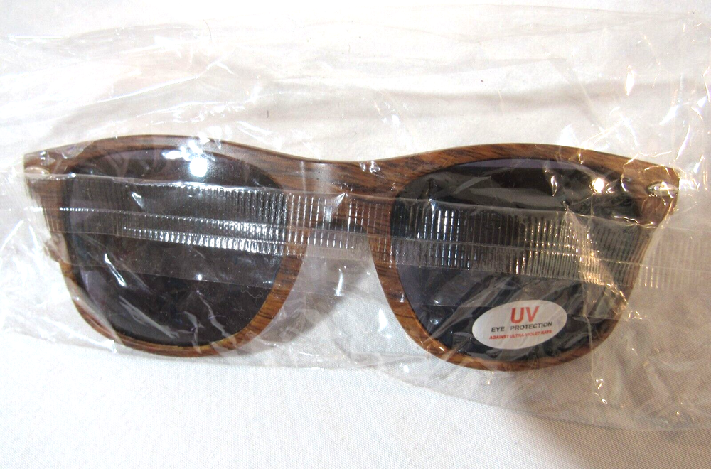 Sparkhound Polarized Sunglasses Wood Look Frame UV Protection Unisex New