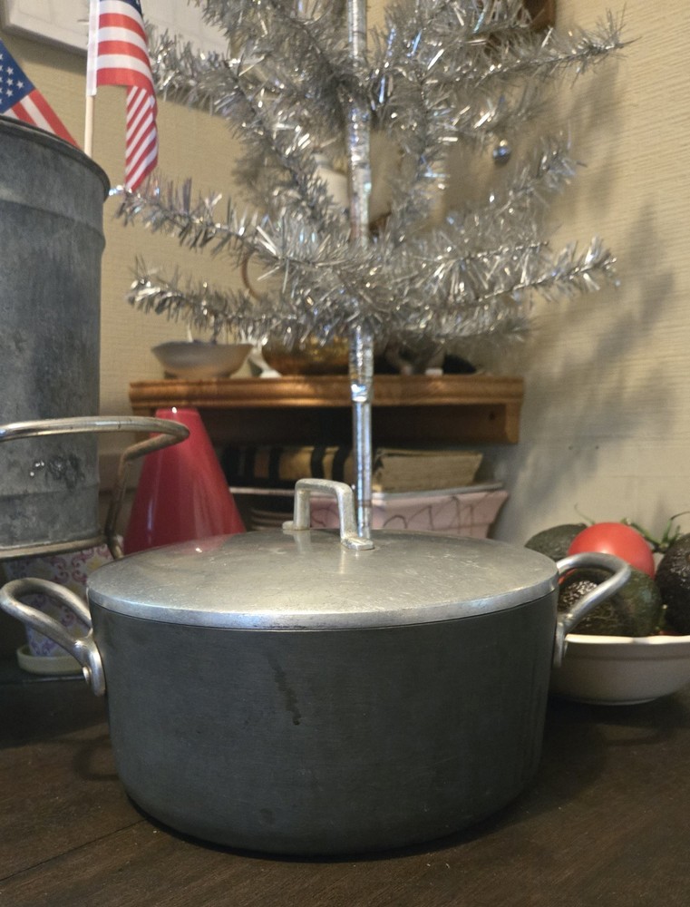 Magnalite GHC USA 5 Qt 4.5 Liter Stock Pot Dutch Oven With Lid