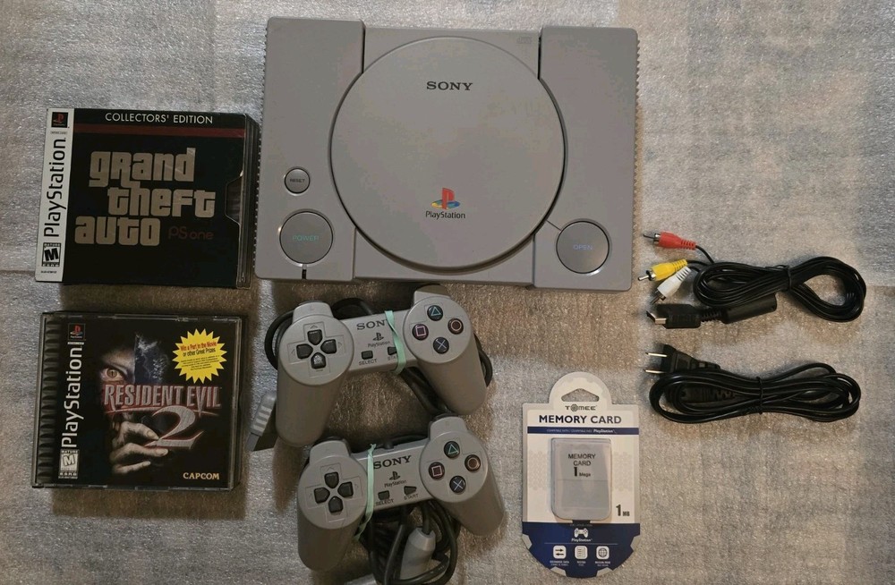 GTA Trilogy..Resident Evil 2..Paquete PlayStation 1..2 mandos..Tarjeta de memoria