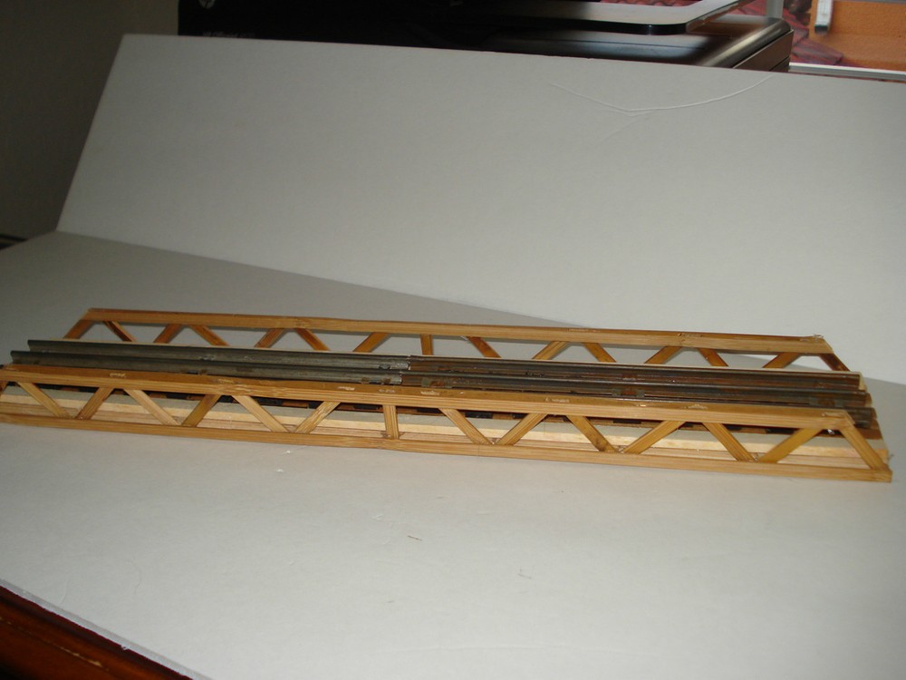 SUMMER SPECIAL O SCALE RR VINTAGE WOOD BRIDGE LONG SPAN 16