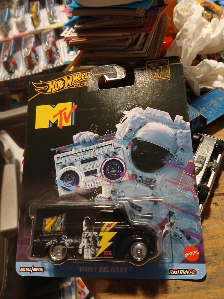 Hot Wheels Dairy Delivery MTV Pop Culture Premium Free Shipping