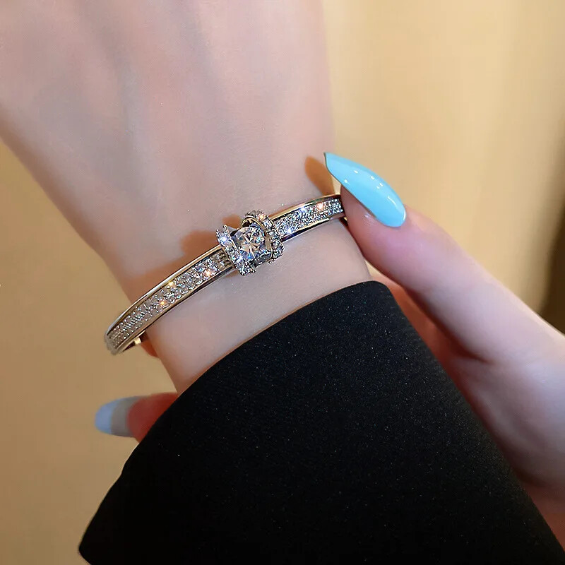 Luxury Womens Stainless Steel H-Buckle Solid Bracelet Classic Design