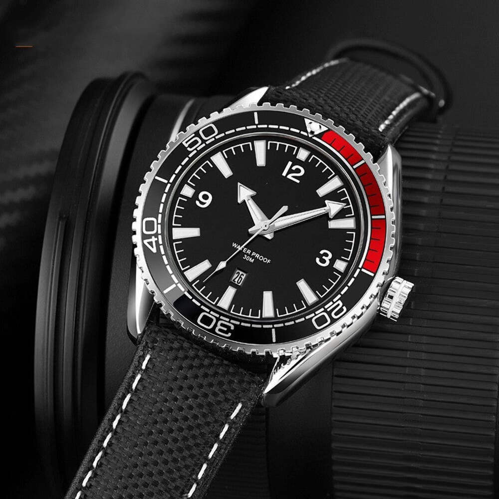 Quartz Men's Leather Strap Watch with Waterproof Calendar - Multiple Colors Avai