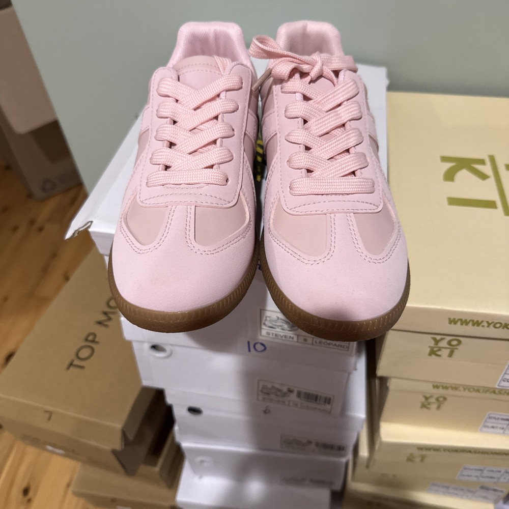 Top Moda Pink Leather Tennis Shoes, Size 7 Women's New In A Box