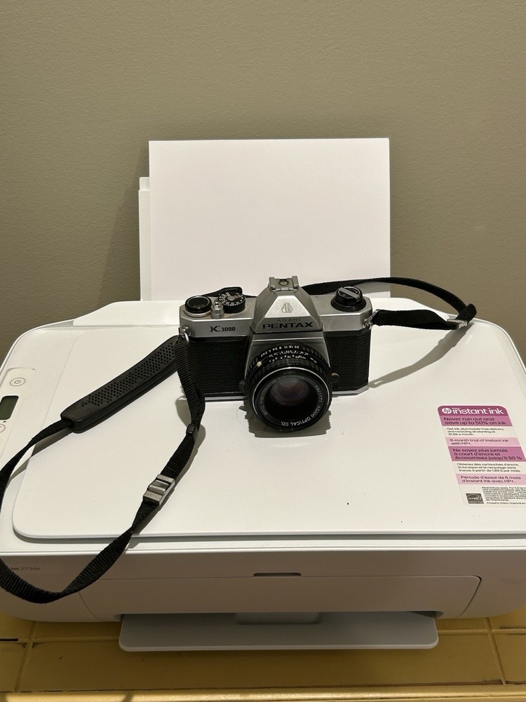 Pentax K1000 w/ Pentax-M 1:2 50mm Lens Asahi Optical Co. Camera New Battery